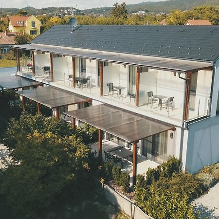 A Mi Hazunk Apartment Gyenesdias Bagian luar foto