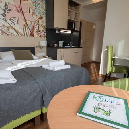 A Mi Hazunk Apartment Gyenesdias Bagian luar foto